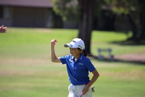 7-8歳の部女子で、優勝した瞬間にガッツポーズの清水心結