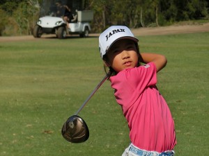 ７－８歳の部女子１位の長峰真央（千葉・北貝塚小３年）