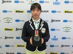 手塚彩馨（山梨・白根御勅使中２年）