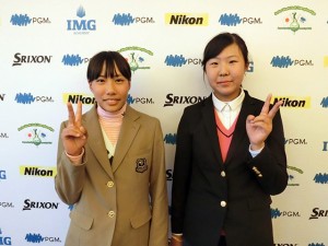 女子13-14代表の高野（右）と三明