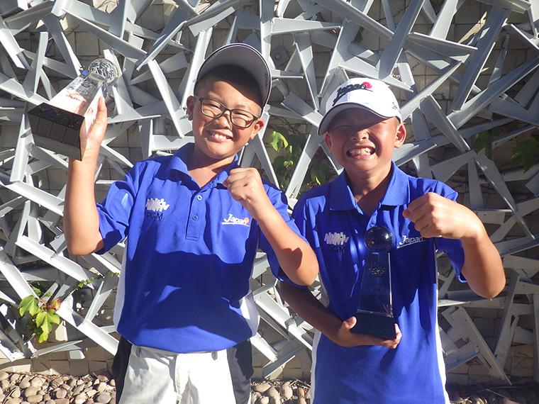 兄弟でシード権を獲得した9-10男子4位の山田光之助(左)と7-8男子6位の英聖
